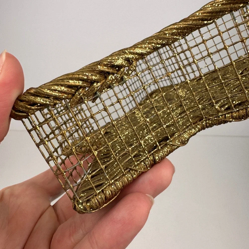 Vtg Gold Glitter 8 inches Wicker Metal Star Shaped Tabletop Basket Small Shimmer